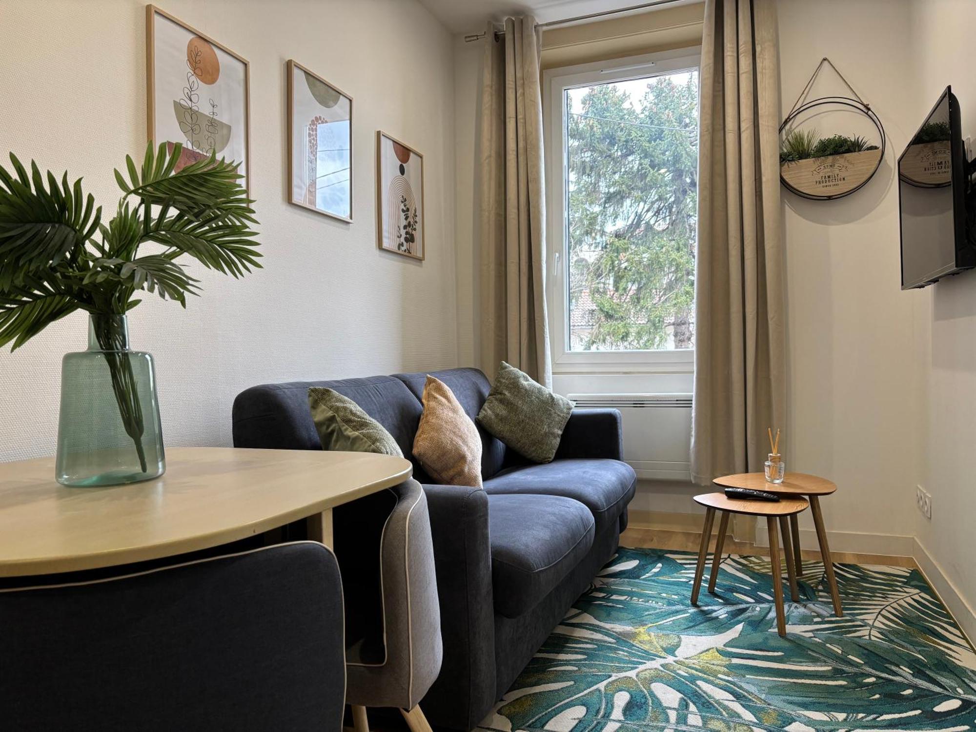 Апартаменты Elegant T2 A Bron, Tramway A 2Min, Box Parking, 4Personnes Экстерьер фото